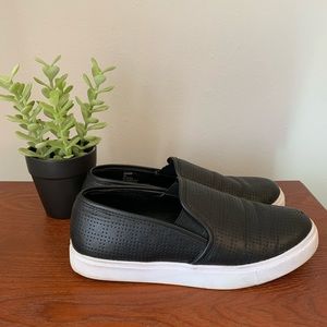 Black Steve Madden Slip-Ons